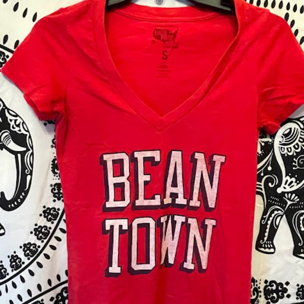 Women's Bean Town V-Neck T-Shirt